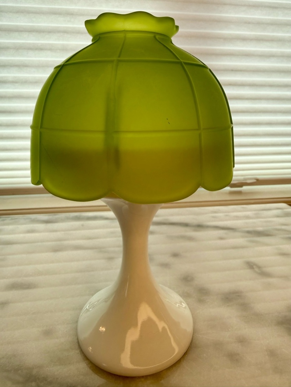 Vintage Westmoreland Green‎ Satin Glass Fairy Lamp Pedestal Minty
